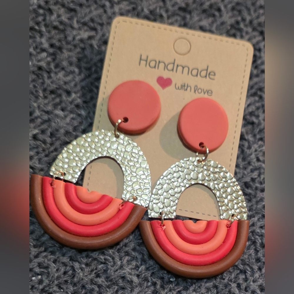 🥳 4/$20 #14. Riverside Clay Statement Earrings